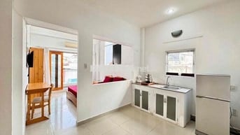 Nguyên Căn Tách Bếp Full Nội Thất 35M2 Huỳnh Văn Bánh Quận 3
