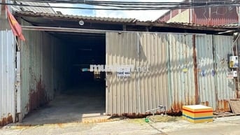nhà xưỡng bình chánh 7.5m x 40 m hẽm xe tải
