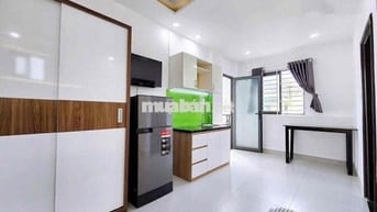 Căn Hộ Full Nội Thất Cửa Sổ Lớn Rộng 35m2 Ngay Lê Văn Sỹ Giáp Q3