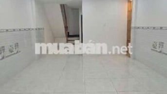 NHÀ MỚI FULL NỘI THẤT XỊN XÒ NGAY KHU TÊN LỬA - DT 36M² NHỈNH 4 TỶ