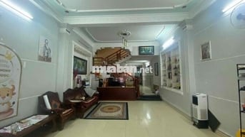 Cho thuê nhà kiệt Nguyễn Văn Thoại, Diện tích 105m2