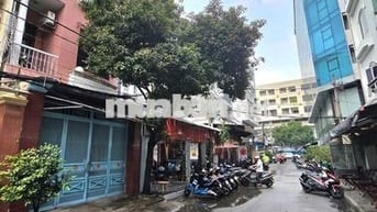 Cần bán nhà đường Sư Vạn Hạnh, đất nở hậu, đường 8m thông thoáng.