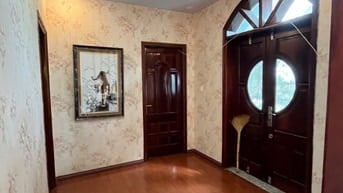 Bán Biệt thự 13.5 tỷ gần đường Nguyễn Thị Định phường Bình Trưng Tây.