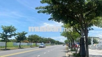 Bán lô mặt tiền Trường Sa vị trí ngay bãi tắm cực đẹp giá đầu tư