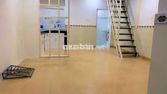 Bán nhà đường Nguyễn Lâm - 20m ra Vạn Kiếp