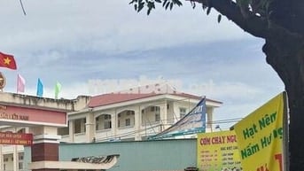 Cho thuê vỉa hè bán cả ngày có sẵn xe trà chanh + ô dù