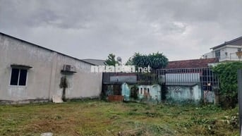 Chủ cần bán Gấp đất đt 199m, full Thổ Cư, cách đường lớn 50m dĩ an hcm