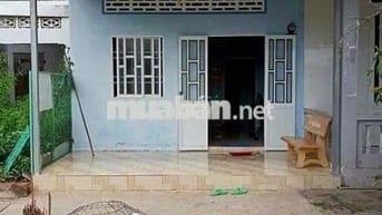 CHÚ 10 CẦN TIỀN BÁN CĂN NHÀ NÁT, HÓC MÔN 255TR