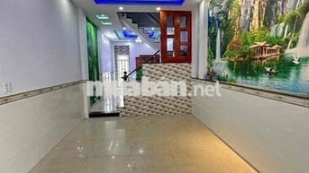 nhà trệt 2 kaauf sân thượng có 4 phòng ngủ 4wc