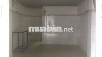 MTKD gần nguyễn sơn rộng thoáng xe qua lại