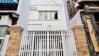 NHÀ  4 PHÒNG NGỦ GIÁ 13 TRIỆU/THÁNG