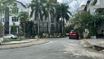 Bán biệt thự 33 TỶ - mặt tiền đường số 15 khu Trần Não Quận 2.