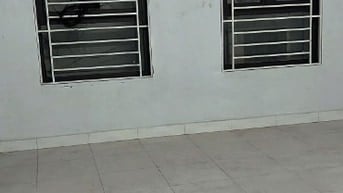 Cho thuê phòng tàng 2 nhà mặt phố Đại La, Hai Bà Trưng