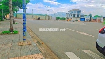 Kẹt tiền bán gấp 133m2 (7x19m) full thổ cư, đang dự kiến xây nhà