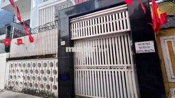 Cho thuê nhà nguyên căn 7x15m, đường Đinh Công Tráng, Q1