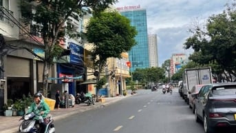 Bán nhà số 30 đường số 16 P4 Q4,dt:4.5x10m,gía:12.5tỷ(4 lầu)