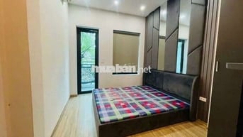 CHO THUÊ CĂN HỘ BỒ ĐỀ, LONG BIÊN - BAN CÔNG, FULL ĐỒ, KHÉP KÍN