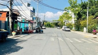 Cho thuê nhà nguyên căn Phước Kiển - Nhà Bè , xe hơi chạy tới nhà .