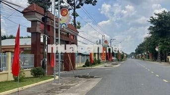 Chính Chủ bán đất Thổ Vườn 540m2_Giá 700 triệu Cách Ủy Ban chỉ 30 giây