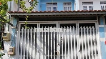 NHÀ 3 LẦU SÁT MT ĐƯỜNG LÊ VĂN LƯƠNG DSH CÔNG CHỨNG NHÀ NƯỚC