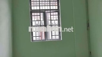 Phòng ngủ toilet, phòng khách tầng trệt nhà nguyên căn 2 lầu Linh Đông