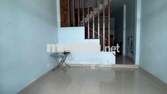 chính chủ cho thuê nhà nguyên căn ,1trệt 2 lầu,3p ngủ,3wc