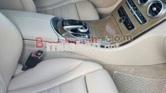Mercedes-Benz C250 Exclusive – Màu trắng