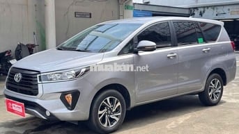 Toyota Innova 2.0E Số sàn 2024 màu bạc - 705Tr