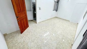 Nhà mới (2PN, 3WC) hẻm 128/6A Sư Vạn Hạnh P2 Q10
