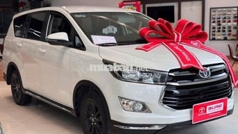Toyota Innova 2.0Venturer Số Tự Động 2019 trắng