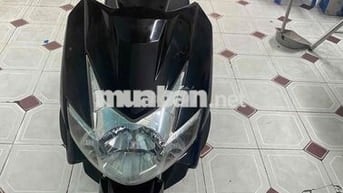 Xe ab xanh đen