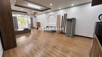 CHO THUÊ STUDIO RỘNG 50m2 BAN CÔNG NGAY UEH CƠ SỞ B QUẬN 10