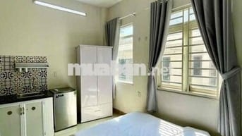 1 Phòng Ngủ Full Nội Thất, cửa sổ thoáng, 30m2 Gần ĐH Văn Lang