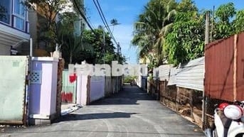 Bán nhà hẻm xe hơi sát Phạm Văn Đồng Linh Đông, 103m2 ngang 4.5m vuông