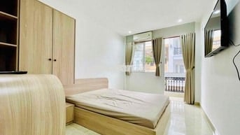 CĂN HỘ BAN CÔNG FULL NỘI THẤT QUẬN 1 GẦN CÔNG VIÊN LÊ VĂN TÁM, CHỢ TÂN