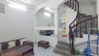 Bán nhà An Dương, dân xây 4 tầng, 33m2, 6,45 tỷ