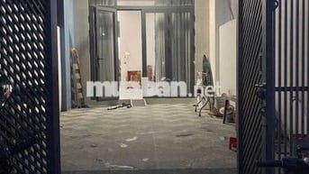 Cho thuê nhà rộng, có sân, đường xe hơi, Bình Hưng Hòa Bình Tân
