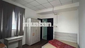 phòng trọ có ban công diện tích lớn ở Bình Tân