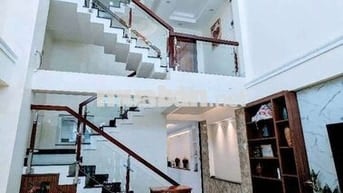 Q7, NHÀ ĐẸP 4 TẦNG HXH, CẠNH PHÚ MỸ HƯNG, KHU VỰC PHÁT TRIỂN MẠNH