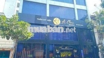 Cho thuê nhà mặt tiền nguyên căn mặt tiền đường Thủ Khoa Huân Q1