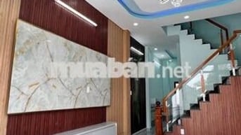 Ra nhanh nhà Đ. Bãi Sậy. Quận 6. Giá 1 tỷ 915 triệu. Sổ hồng riêng.