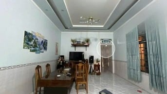 Chồng ngoại tình vợ bán nhà gấp để về quê ngoại, nhà ở Bà Điểm- Hóc Mô
