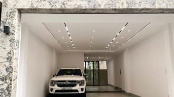 Bán nhà 6 tầng Xuân La - Tây Hồ, 90m2, có thang máy, ô tô tránh. 29 tỷ