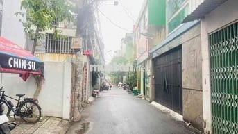Bán Nhà nát tiện xây CHDV - 5 tầng HXH Đẹp