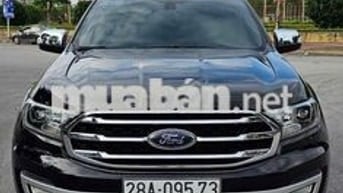 Ford Everest 2.0 Titanium 4x2
