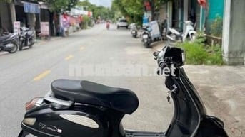 em cần bán xe ga 50cc ai cần lh em ***