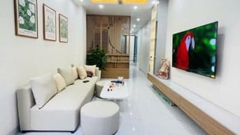 Cho thuê Nhà riêng thiết kế cực đẹp 5PN, 3WC, 160m2 tại Hạ Đình, Thanh