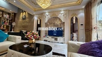 Nhà 3 tầng hot nhất Hoà Xuân đường 7,5m full nội thất