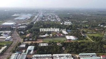 Gấp bán 700m2( 25x28) full thổ cư ngay khu công nghiệp Long Khánh, ĐN