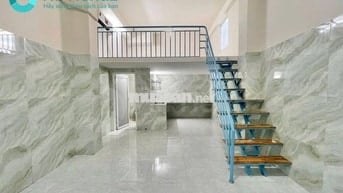 Duplex Rộng 60m2 Ở Được 10 Người Ngay Ngã Tư Hàng Xanh Bình Thạnh